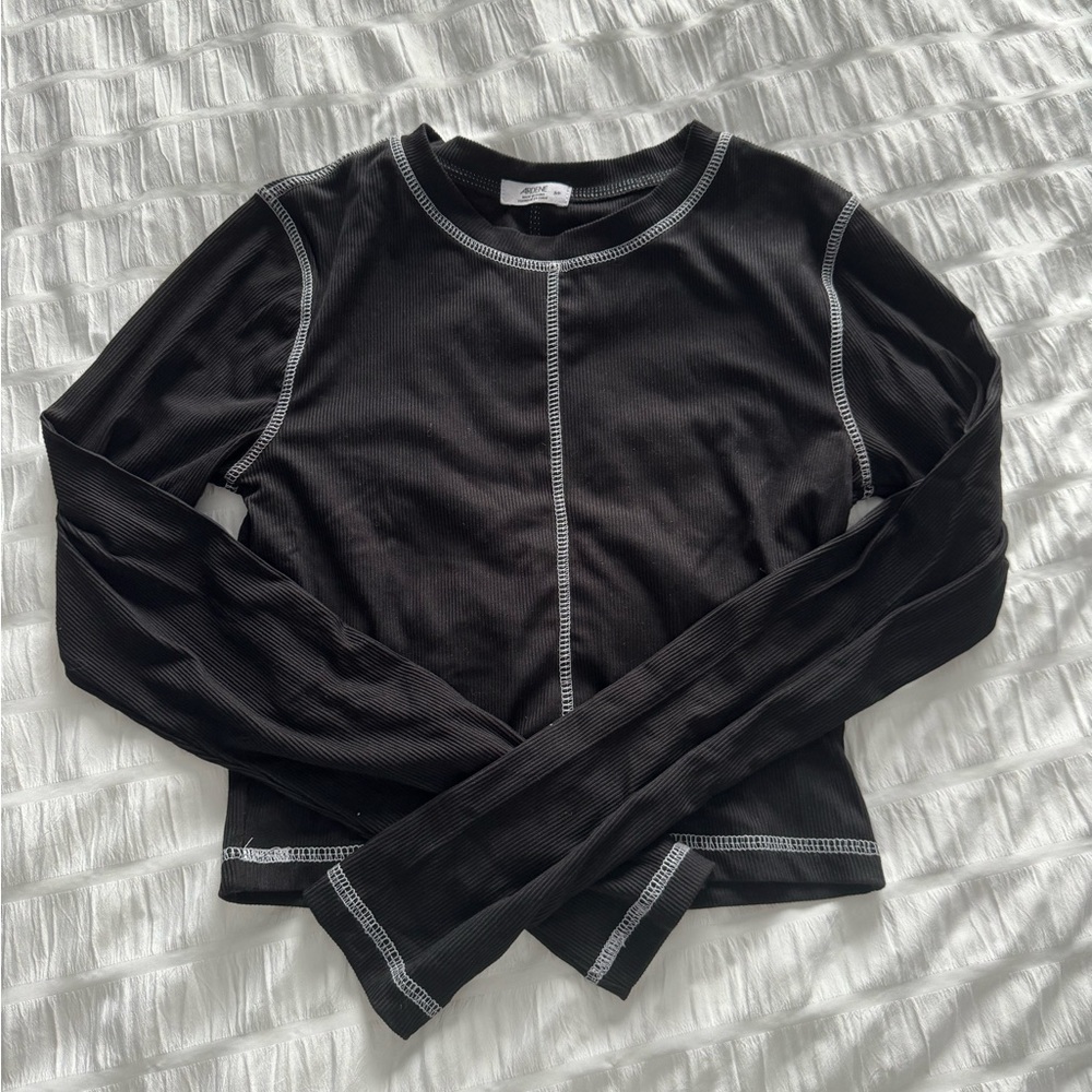 Black Stitched Ardene Top - size Small